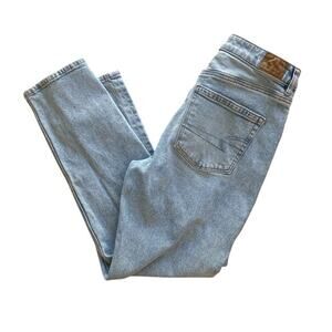 American Eagle Lightwash Mom Jean Blue Jeans - Size 6 Short